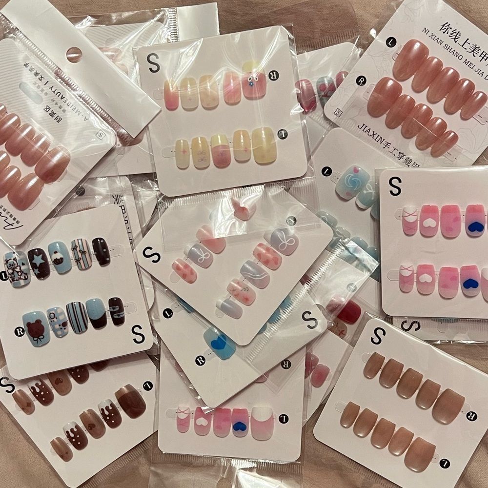 23 Sets Press On Nails Size S Various Colors And Shapes